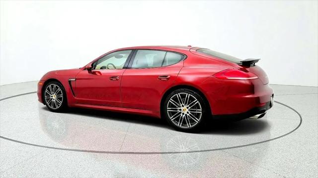 2016 Porsche Panamera 4