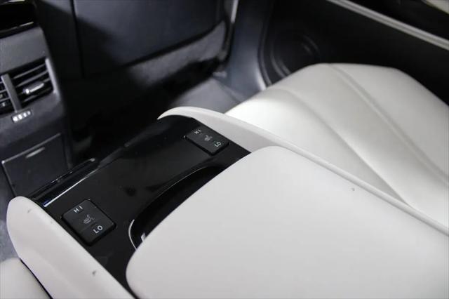 2017 Toyota Mirai Base