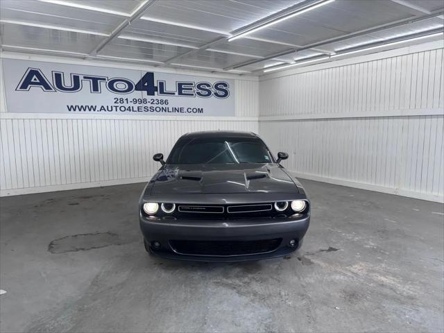 2016 Dodge Challenger SXT Plus