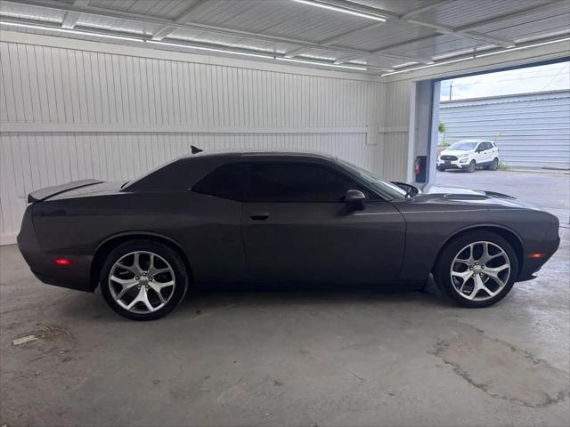 2016 Dodge Challenger SXT Plus