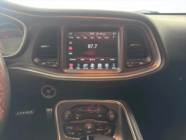 2016 Dodge Challenger SXT Plus