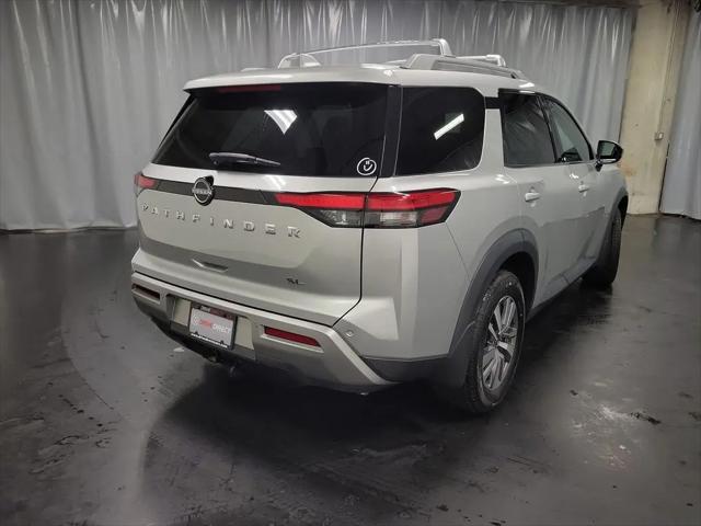 2023 Nissan Pathfinder SL FWD