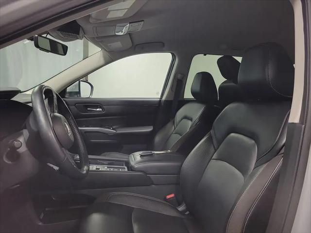 2023 Nissan Pathfinder SL FWD