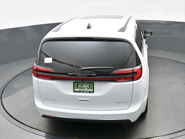 2027 Chrysler Pacifica Limited