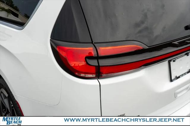 2027 Chrysler Pacifica Limited