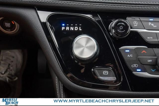 2027 Chrysler Pacifica Limited