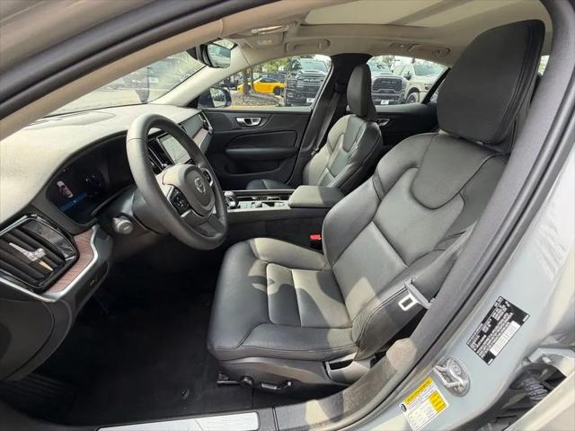 2025 Volvo S60 B5 Plus