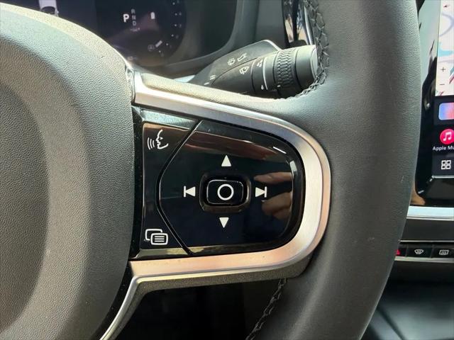 2025 Volvo S60 B5 Plus