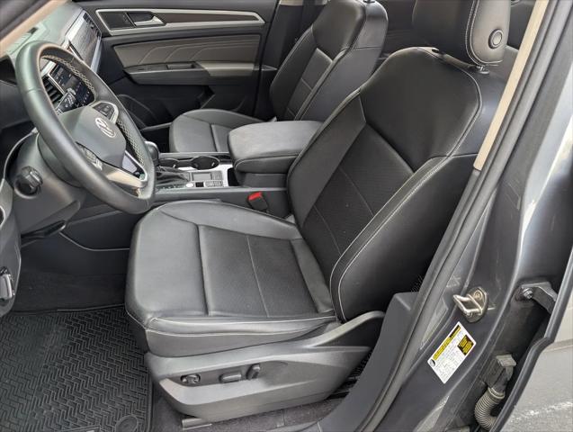 2023 Volkswagen Atlas 2.0T SE w/Technology