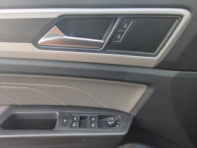 2023 Volkswagen Atlas 2.0T SE w/Technology