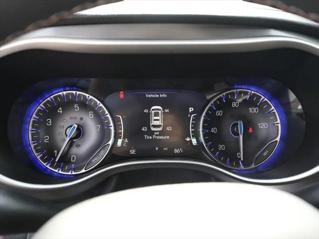 2027 Chrysler Pacifica Select AWD
