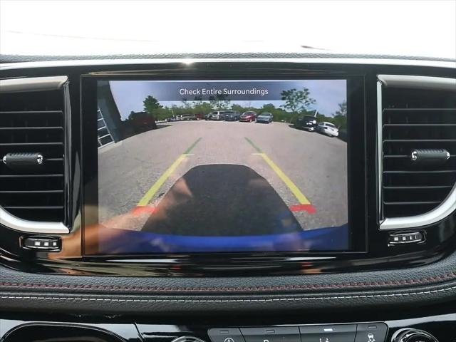 2027 Chrysler Pacifica Select AWD