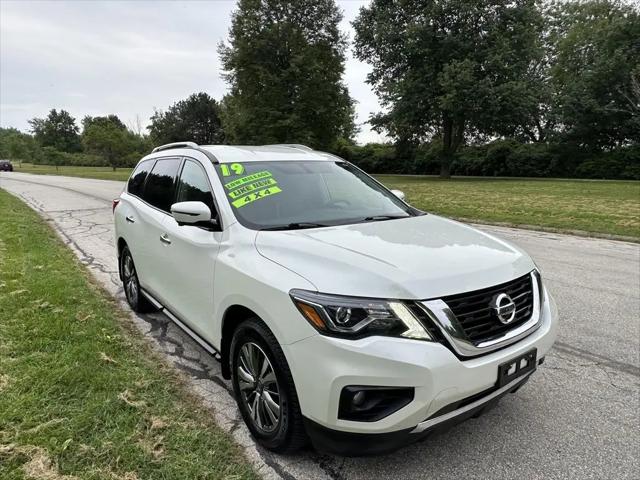 2019 Nissan Pathfinder SL for sale in Cudahy, WI
