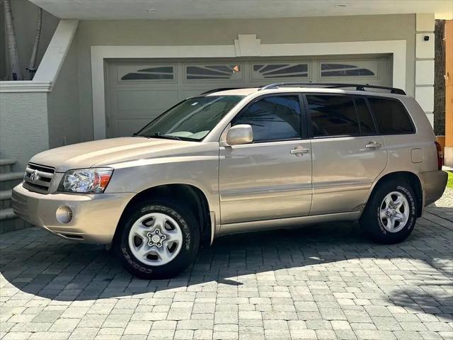 2005 Toyota Highlander V6 for sale in New Port Richey, FL