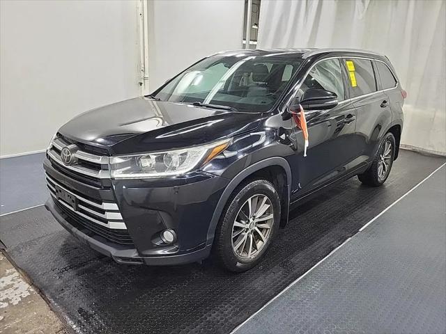 2017 Toyota Highlander XLE for sale in Lansing, MI