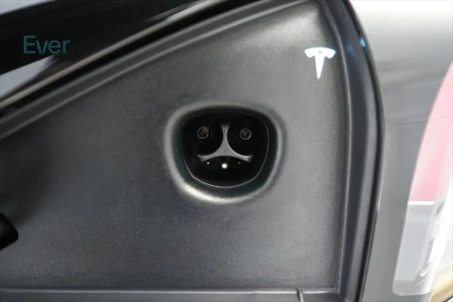 2026 Tesla Model S Plaid