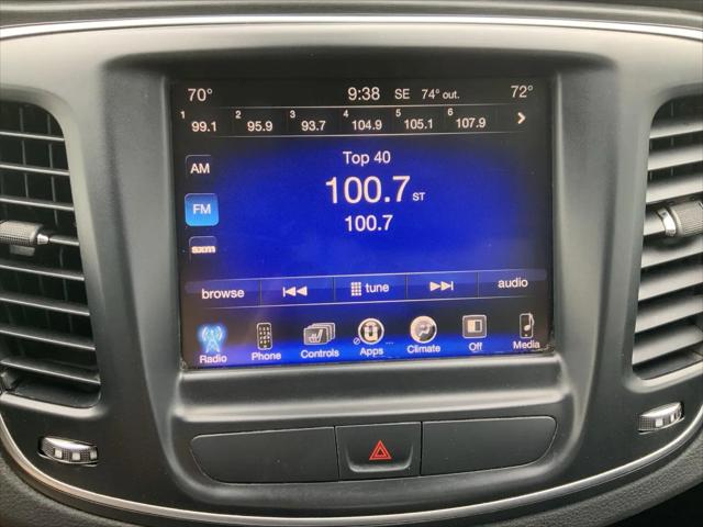2016 Chrysler 200 Limited
