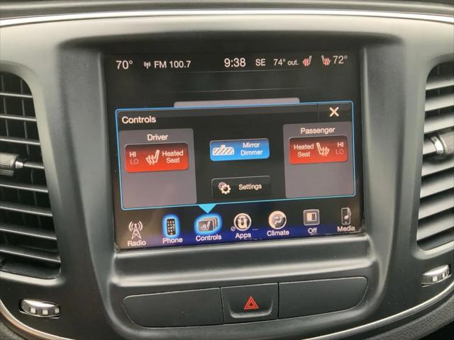 2016 Chrysler 200 Limited