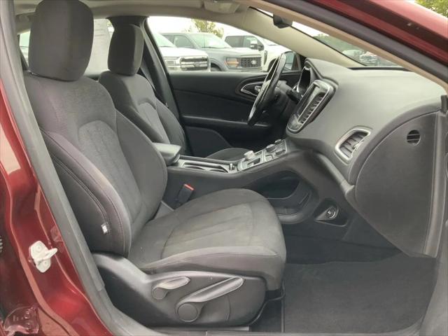 2016 Chrysler 200 Limited