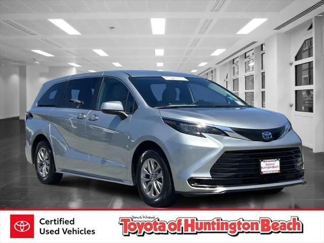 2025 Toyota Sienna LE for sale in Huntington Beach, CA