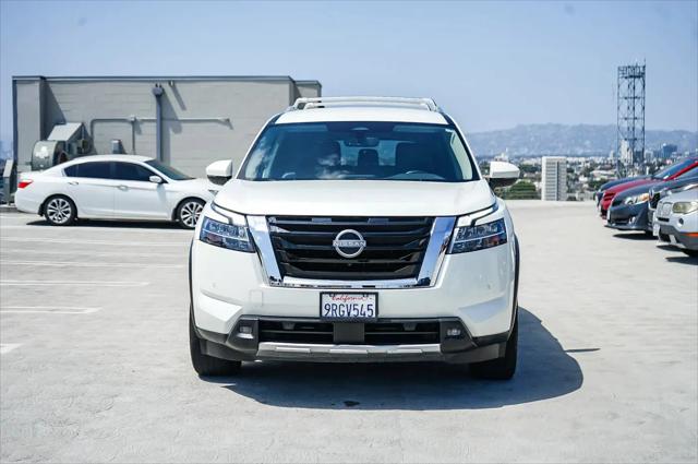 2023 Nissan Pathfinder SL FWD