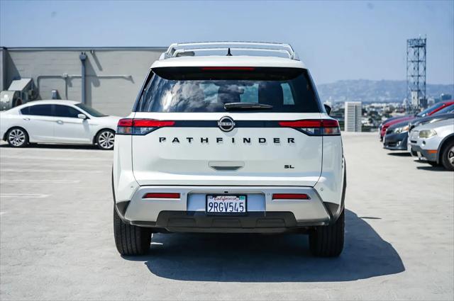 2023 Nissan Pathfinder SL FWD