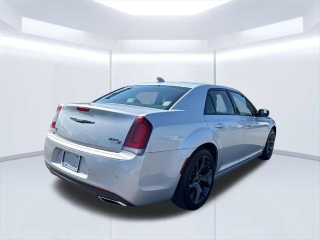 2023 Chrysler 300 300S