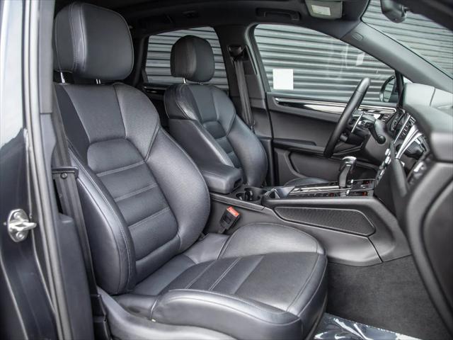 2024 Porsche Macan S