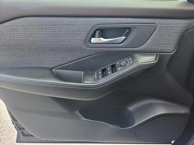 2021 Nissan Rogue SV FWD