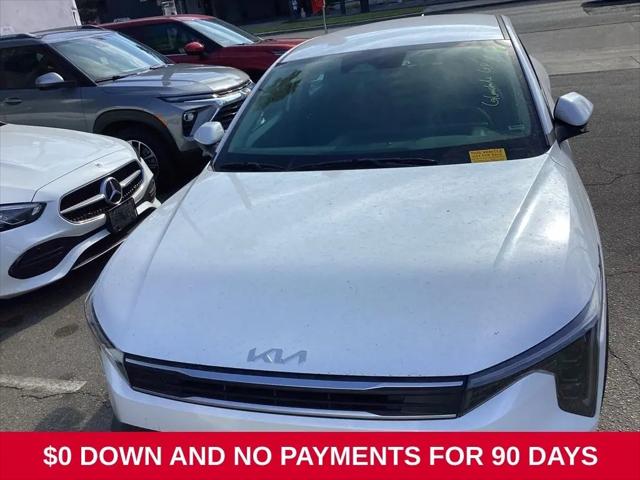 2025 Kia K4 LXS