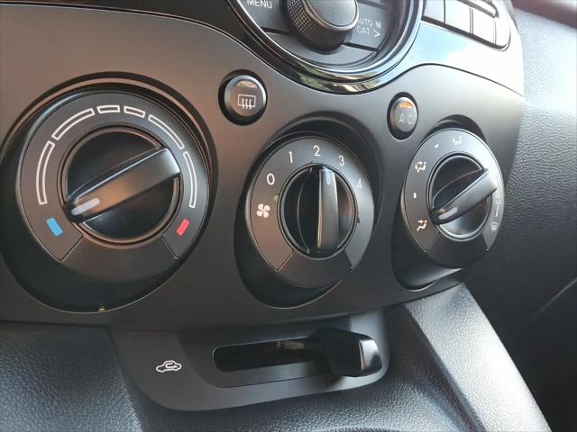 2014 Mazda Mazda2 Sport
