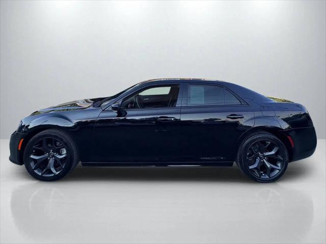 2023 Chrysler 300 Touring L