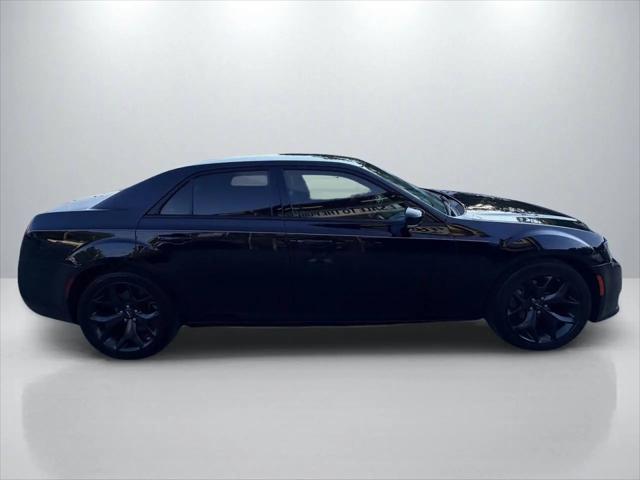 2023 Chrysler 300 Touring L
