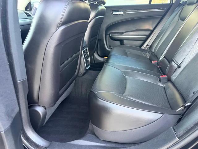 2023 Chrysler 300 Touring L