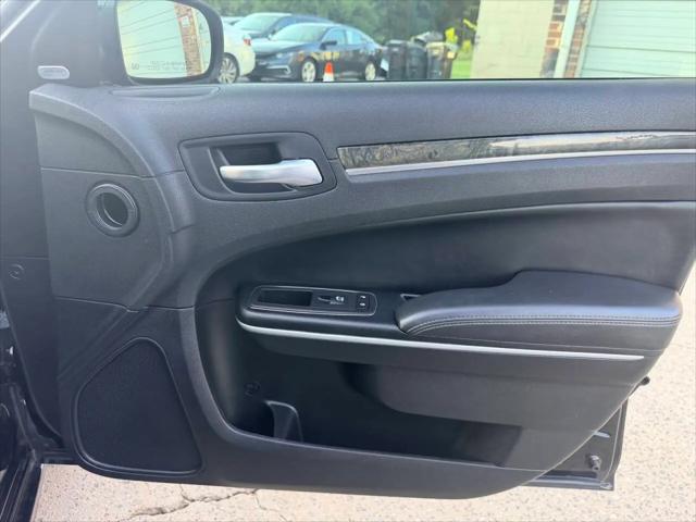 2023 Chrysler 300 Touring L