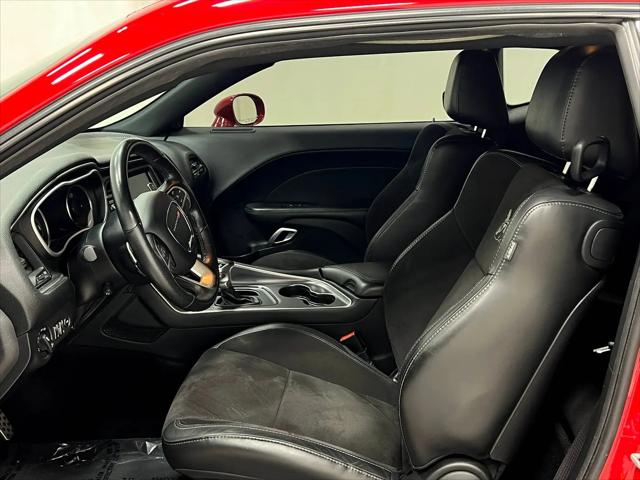 2016 Dodge Challenger 392 Hemi Scat Pack Shaker