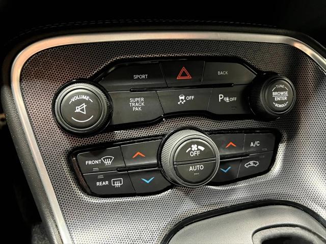 2016 Dodge Challenger 392 Hemi Scat Pack Shaker