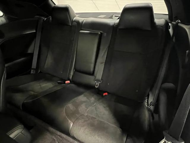2016 Dodge Challenger 392 Hemi Scat Pack Shaker