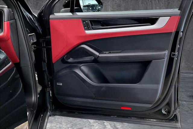 2024 Porsche Cayenne Base