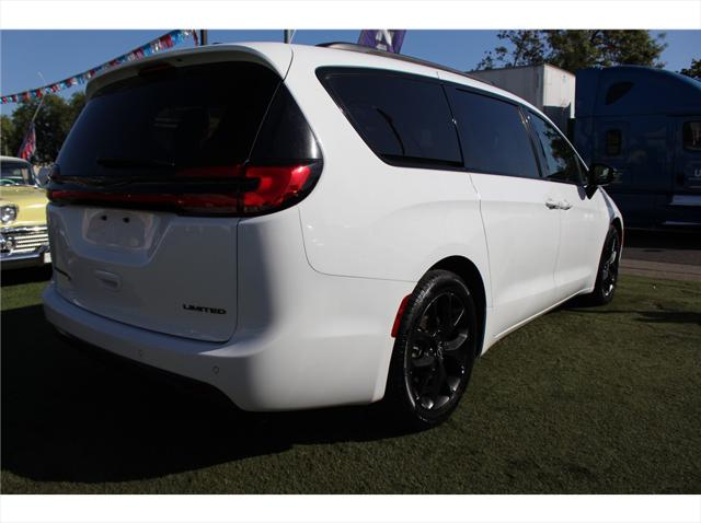 2025 Chrysler Pacifica Limited