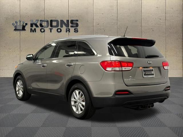 2016 Kia Sorento 3.3L LX