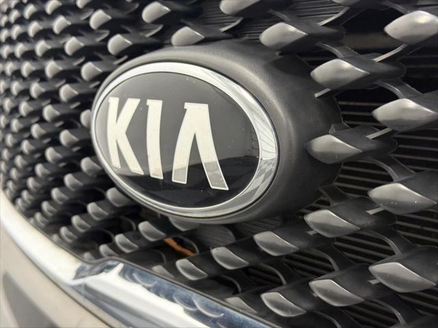 2016 Kia Sorento 3.3L LX