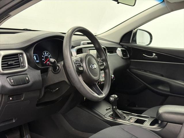 2016 Kia Sorento 3.3L LX