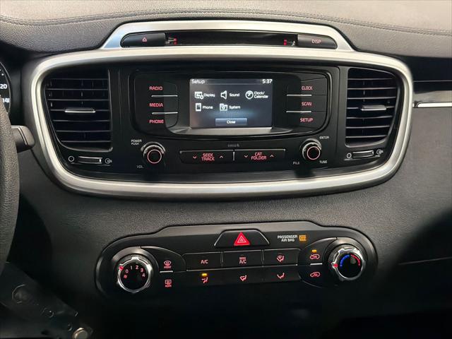2016 Kia Sorento 3.3L LX