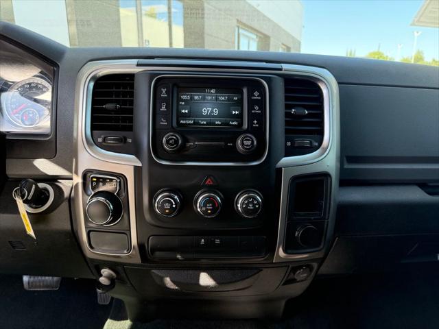 2019 Ram 1500 Classic SLT Crew Cab 4x2 64 Box