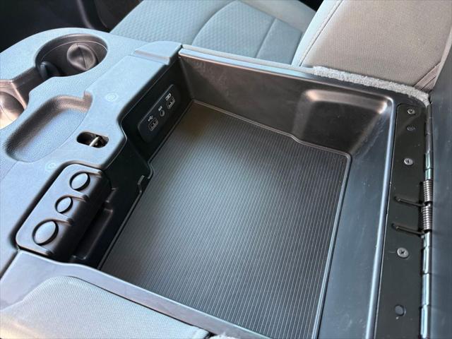 2019 Ram 1500 Classic SLT Crew Cab 4x2 64 Box