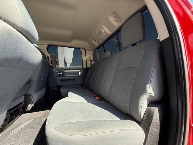 2019 Ram 1500 Classic SLT Crew Cab 4x2 64 Box