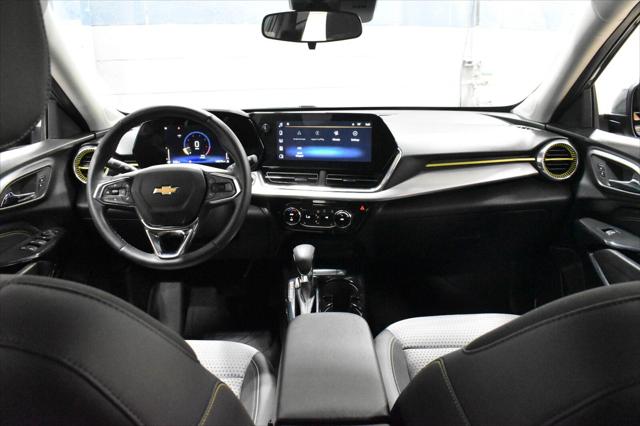 Used 2025 Chevrolet Trax FWD LT For Sale in Toledo, OH
