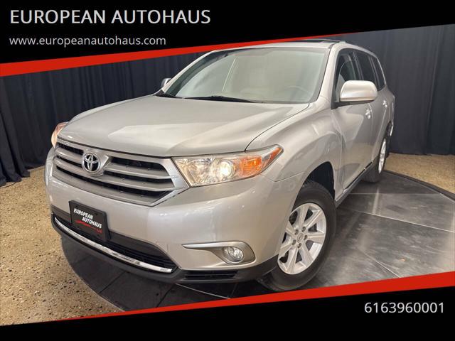 2013 Toyota Highlander SE V6 for sale in Holland, MI