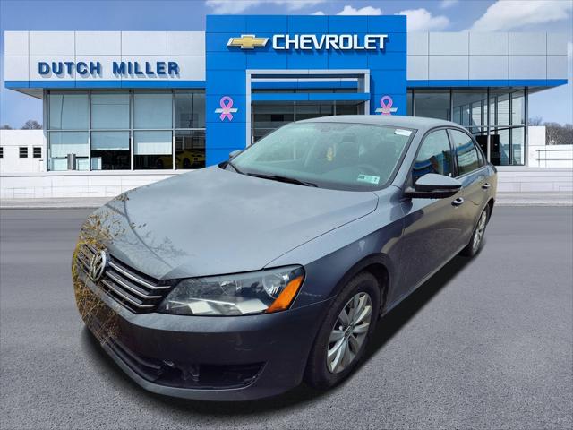 2012 Volkswagen Passat 2.5L S for sale in Huntington, WV